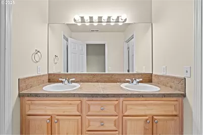 6341 SE Kensington St, Hillsboro, OR 97123 - Photo 25