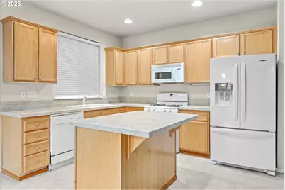 6341 SE Kensington St, Hillsboro, OR 97123 - Photo 13