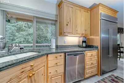 53221 E Marmot Rd, Sandy, OR 97055 - Photo 15