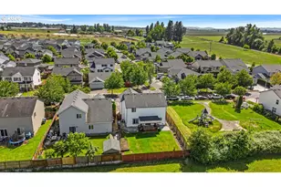 1149 Dahlia St, Woodburn, OR 97071 - Photo 35