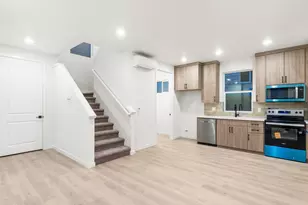 8350 N Bank St, Portland, OR 97203 - Photo 3