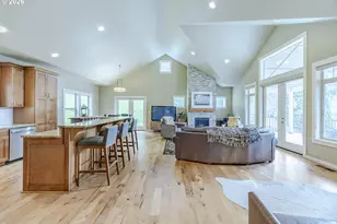 1865 E 43rd Ave, Eugene, OR 97405 - Photo 5