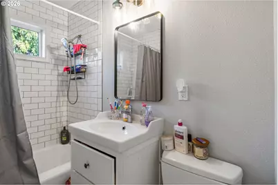 1775 Yew St, Salem, OR 97302 - Photo 15