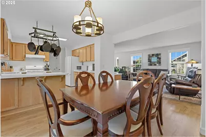 1339 S Baywood Ct, Canby, OR 97013 - Photo 13