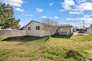 595 E Wilshire Ave, Hermiston, OR 97838 - Photo 25