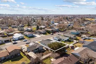 595 E Wilshire Ave, Hermiston, OR 97838 - Photo 37