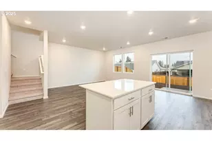 2811 U St, Springfield, OR 97477 - Photo 9