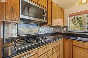 1980 E Sixth Ave, Sutherlin, OR 97479 - Photo 15