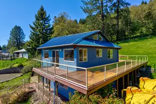 1980 E Sixth Ave, Sutherlin, OR 97479 - Photo 3