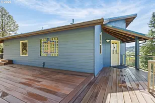 1980 E Sixth Ave, Sutherlin, OR 97479 - Photo 9