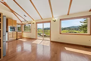 1980 E Sixth Ave, Sutherlin, OR 97479 - Photo 17