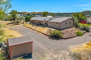 527 Sunridge Ave, Dallesport, WA 98617 - Photo 35