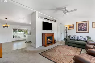 527 Sunridge Ave, Dallesport, WA 98617 - Photo 11