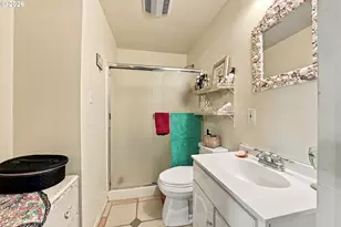 729 NE Locust St, Oakland, OR 97462 - Photo 15