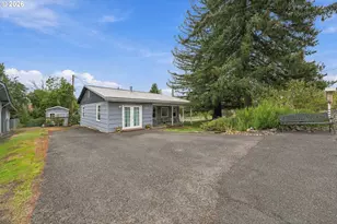 729 NE Locust St, Oakland, OR 97462 - Photo 31