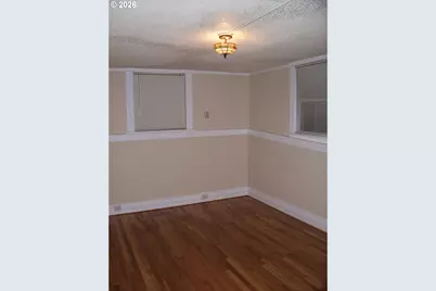 16 SW Porter St SW, Portland, OR 97201 - Photo 7