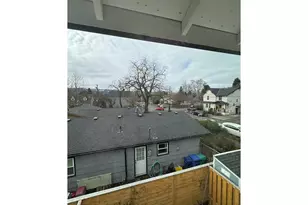 2134 SE Brooklyn St, Portland, OR 97202 - Photo 9