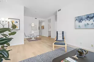 618 NW 12th Ave, Portland, OR 97209 - Photo 9