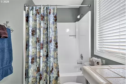7625 Ridgewood Dr, Gladstone, OR 97027 - Photo 31