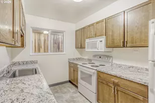 9986 SW Garrett St, Tigard, OR 97223 - Photo 5