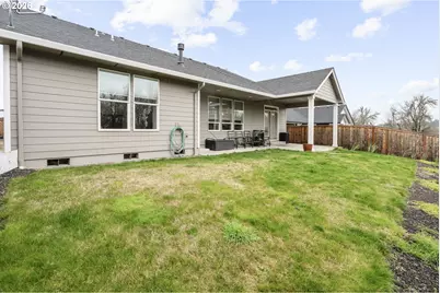 425 NW Crater Lake Dr, Dallas, OR 97338 - Photo 33