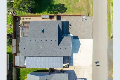 829 Jacobson Way, Lakeside, OR 97449 - Photo 37