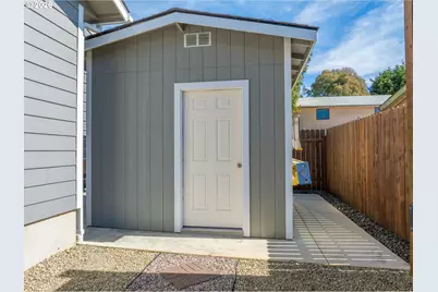 829 Jacobson Way, Lakeside, OR 97449 - Photo 25