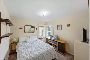 90880 Robertson Ln, Coos Bay, OR 97420 - Photo 11