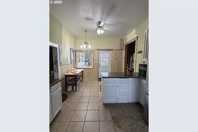 141 E Bryan Ave, Union, OR 97883 - Photo 25