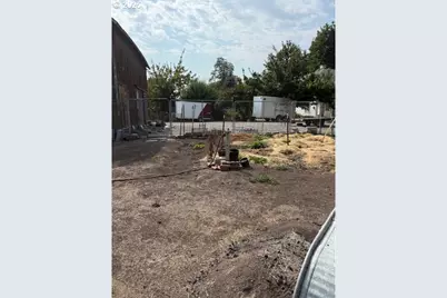 141 E Bryan Ave, Union, OR 97883 - Photo 3
