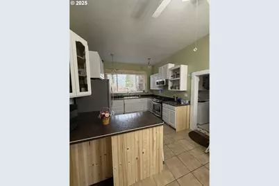 141 E Bryan Ave, Union, OR 97883 - Photo 21