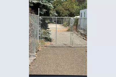 141 E Bryan Ave, Union, OR 97883 - Photo 17