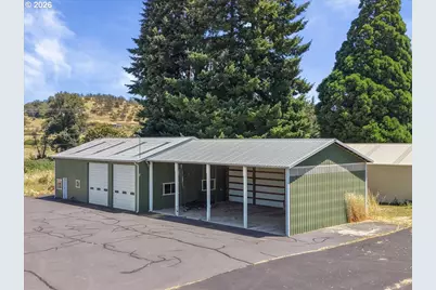 15464 Old Highway 99, Myrtle Creek, OR 97457 - Photo 3