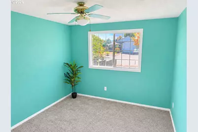 2010 S Dogwood St, Cornelius, OR 97113 - Photo 15