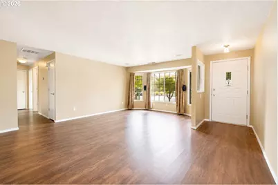 2010 S Dogwood St, Cornelius, OR 97113 - Photo 3