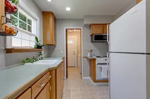1655 Pearl St NE, Salem, OR 97301 - Photo 15