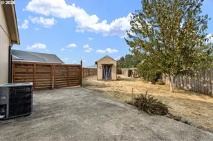 64 Almond Way, Creswell, OR 97426 - Photo 33
