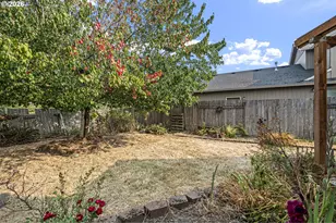 64 Almond Way, Creswell, OR 97426 - Photo 31