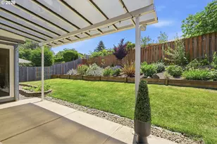 13912 NE Fremont Ct, Portland, OR 97230 - Photo 31