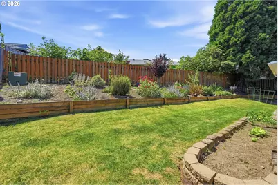 13912 NE Fremont Ct, Portland, OR 97230 - Photo 33