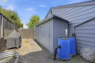 13912 NE Fremont Ct, Portland, OR 97230 - Photo 37
