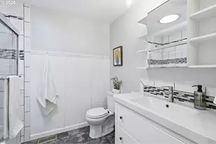 13912 NE Fremont Ct, Portland, OR 97230 - Photo 21