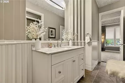 11737 SE Brockenhurst Cir, Happy Valley, OR 97086 - Photo 7