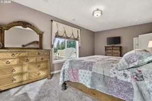 11737 SE Brockenhurst Cir, Happy Valley, OR 97086 - Photo 31