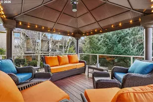 11737 SE Brockenhurst Cir, Happy Valley, OR 97086 - Photo 37