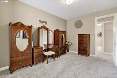 11737 SE Brockenhurst Cir, Happy Valley, OR 97086 - Photo 27