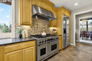 11737 SE Brockenhurst Cir, Happy Valley, OR 97086 - Photo 13