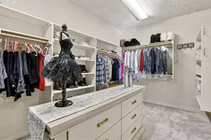 11737 SE Brockenhurst Cir, Happy Valley, OR 97086 - Photo 25