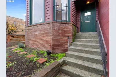 1305 SE Belmont St, Portland, OR 97214 - Photo 7