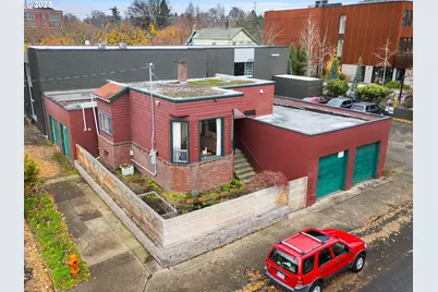 1305 SE Belmont St, Portland, OR 97214 - Photo 1